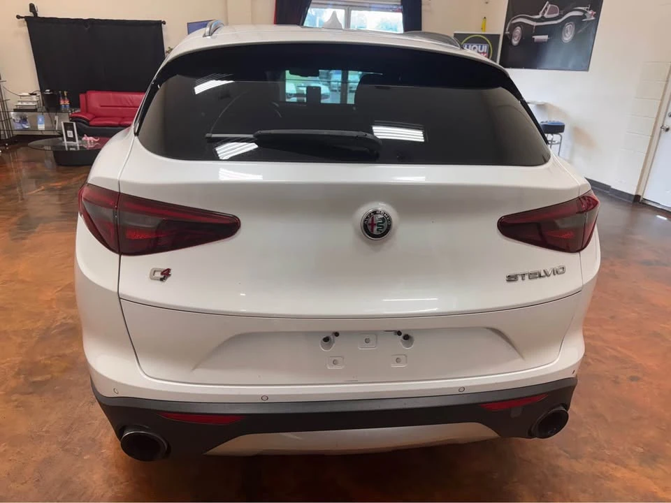 2018 Alfa Romeo Stelvio - Image 7 of 8