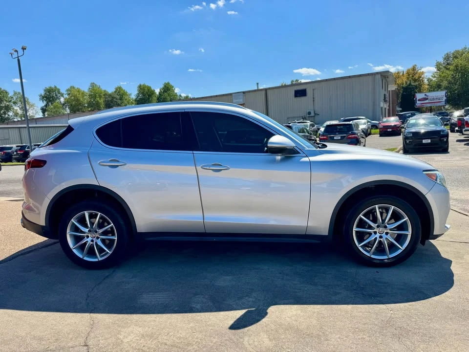 2018 Alfa Romeo Stelvio - Image 8 of 20