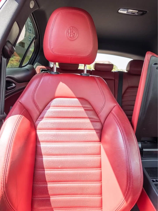 2018 Alfa Romeo Stelvio - Image 17 of 20