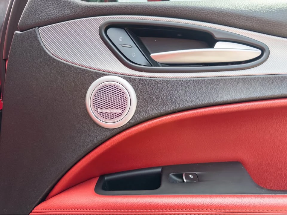 2018 Alfa Romeo Stelvio - Image 19 of 20