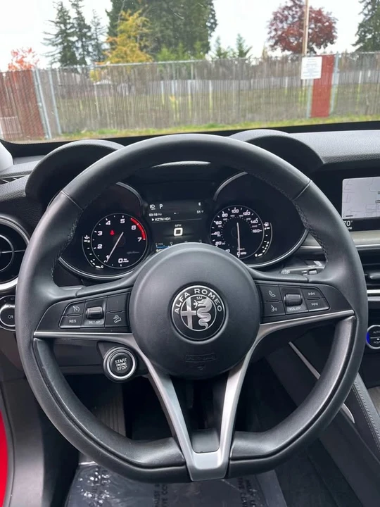 2018 Alfa Romeo Stelvio - Image 11 of 20
