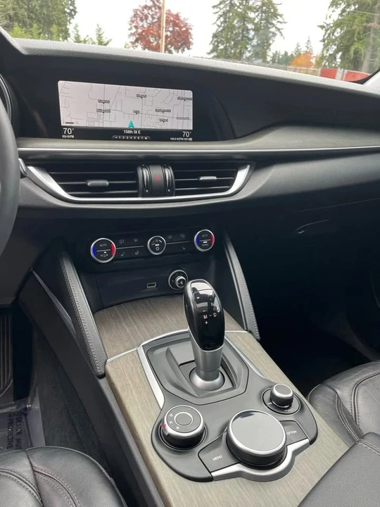 2018 Alfa Romeo Stelvio - Image 12 of 20