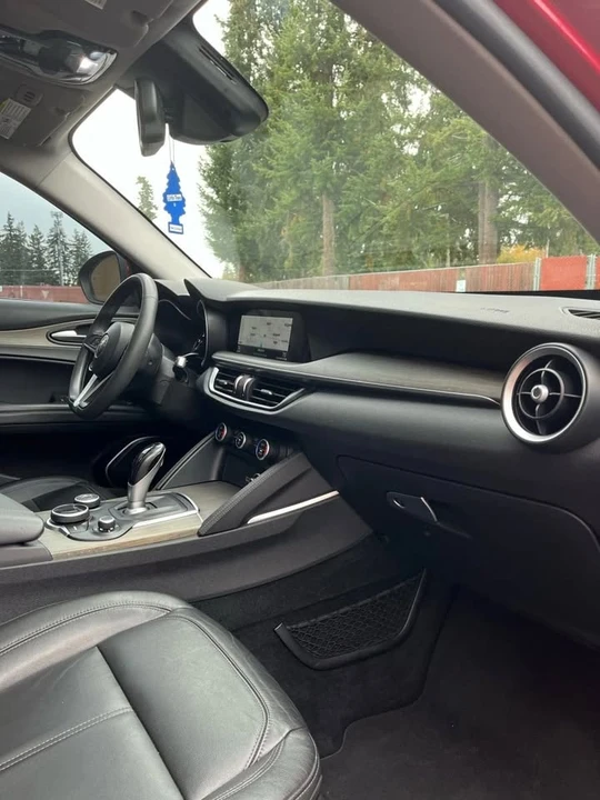 2018 Alfa Romeo Stelvio - Image 17 of 20