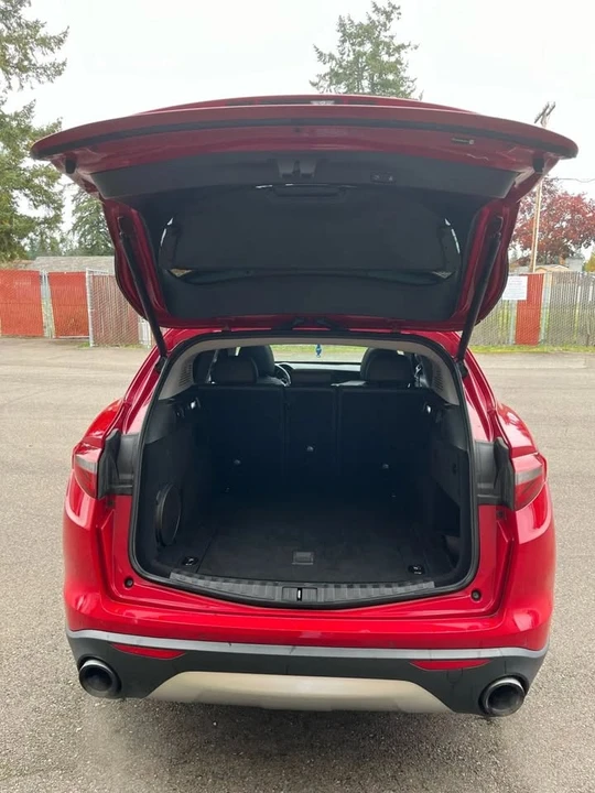 2018 Alfa Romeo Stelvio - Image 19 of 20