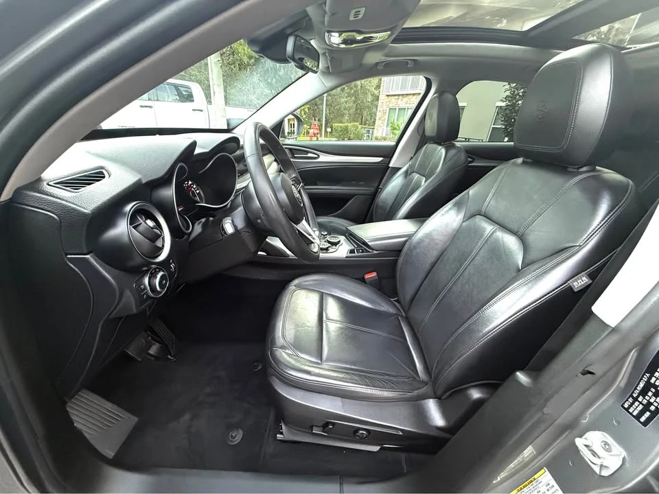 2018 Alfa Romeo Stelvio - Image 19 of 20