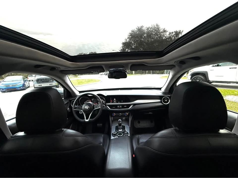 2018 Alfa Romeo Stelvio - Image 11 of 20