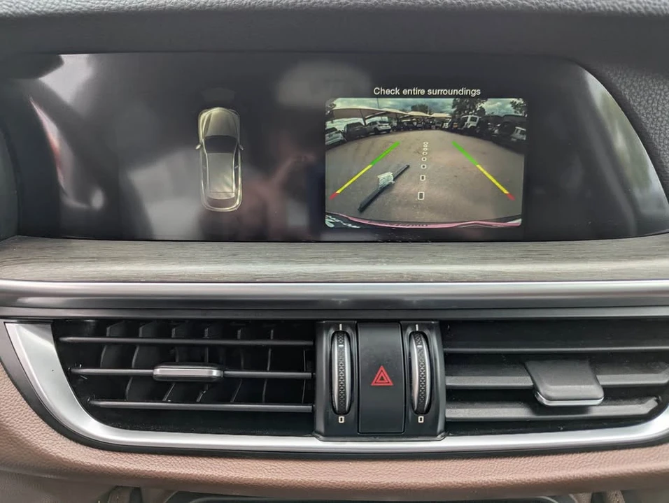 2018 Alfa Romeo Stelvio - Image 13 of 20