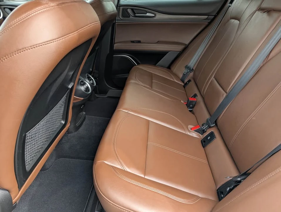 2018 Alfa Romeo Stelvio - Image 19 of 20