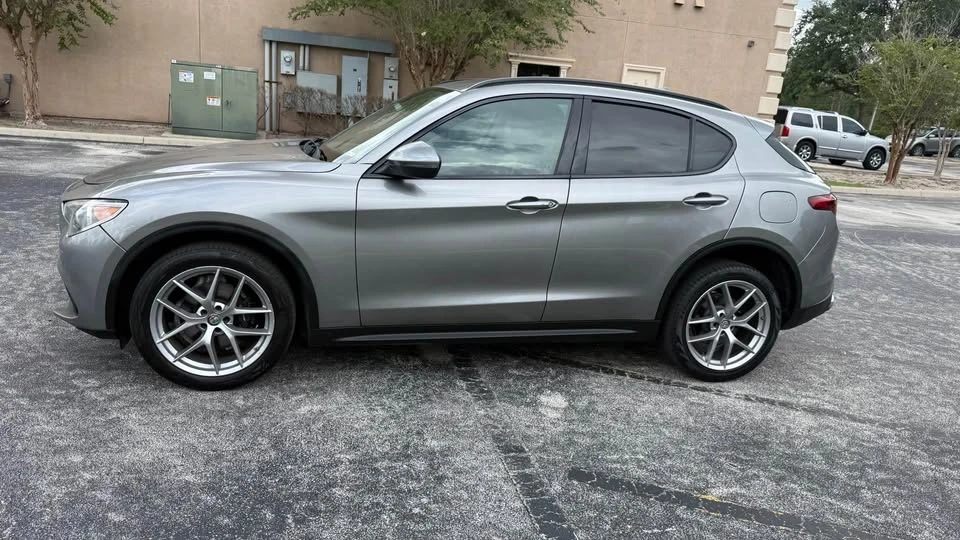 2018 Alfa Romeo Stelvio - Image 10 of 17