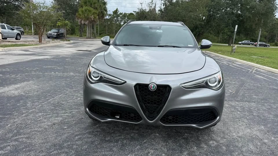 2018 Alfa Romeo Stelvio - Image 2 of 17