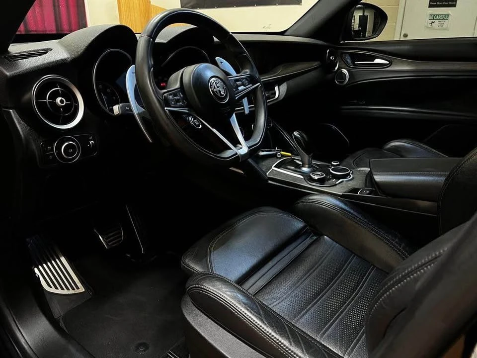 2018 Alfa Romeo Stelvio - Image 15 of 20
