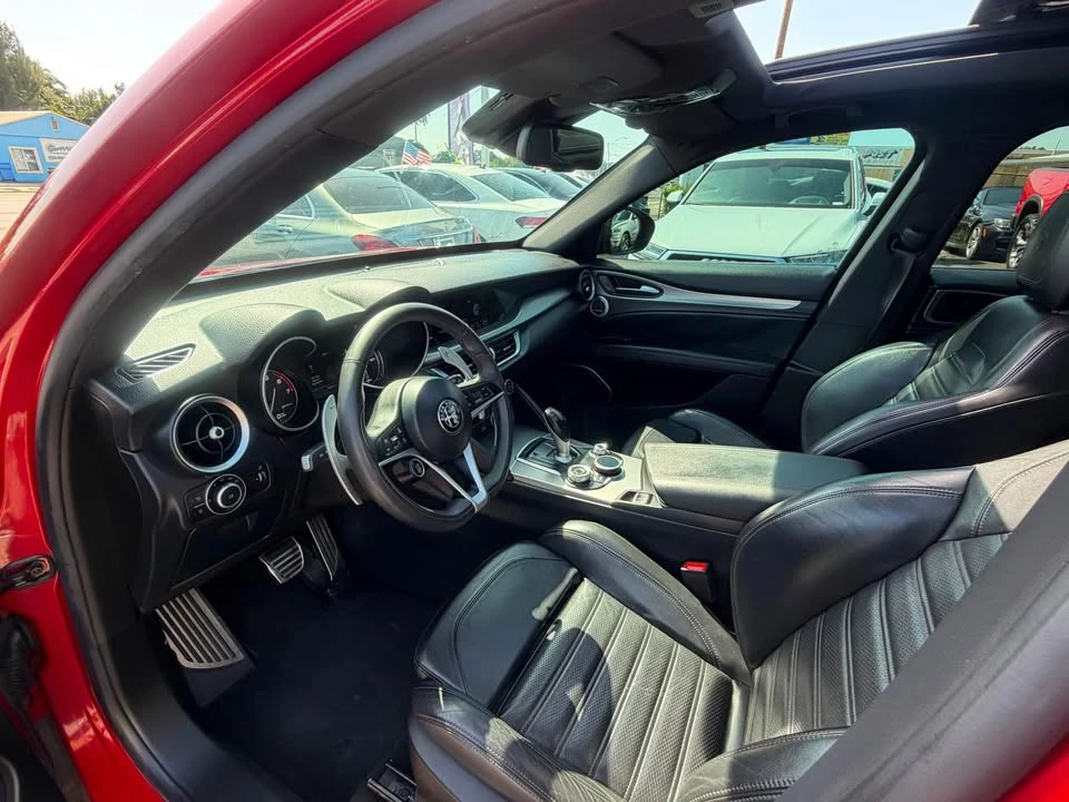 2018 Alfa Romeo Stelvio - Image 6 of 8