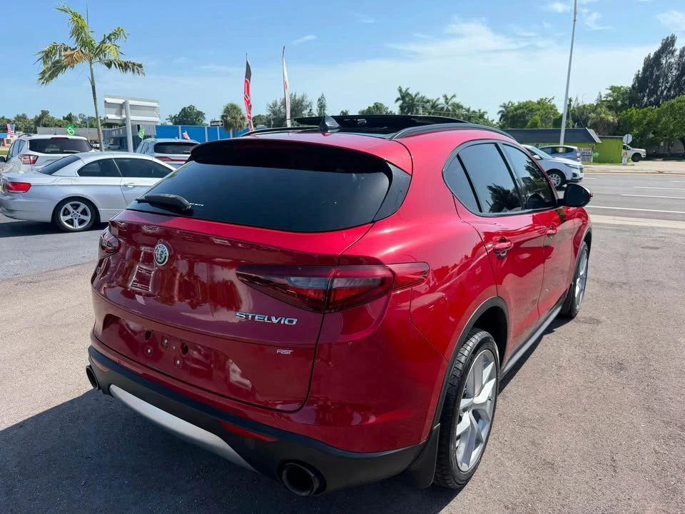 2018 Alfa Romeo Stelvio - Image 4 of 8