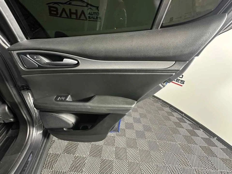 2018 Alfa Romeo Stelvio - Image 19 of 21