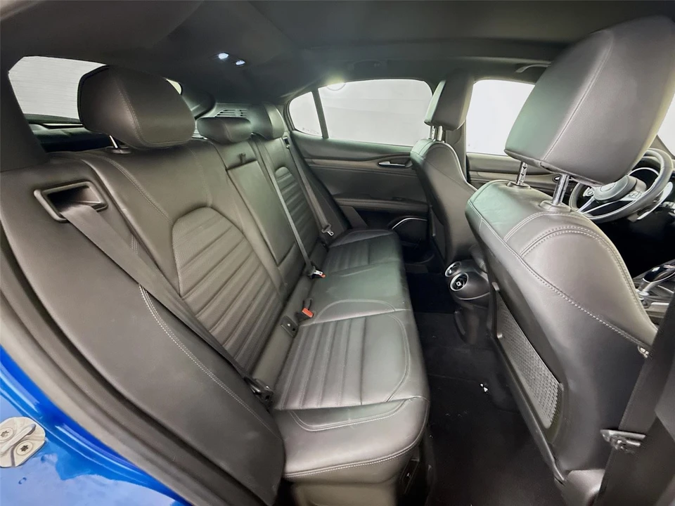 2018 Alfa Romeo Stelvio - Image 10 of 20