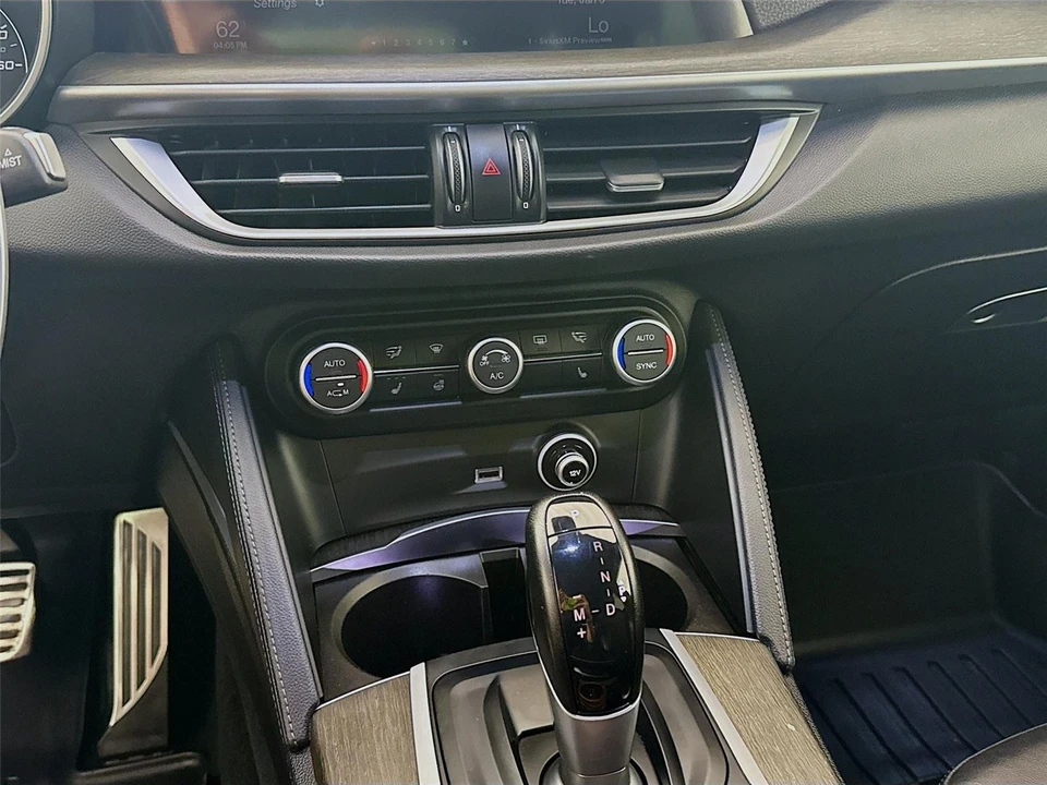 2018 Alfa Romeo Stelvio - Image 8 of 21