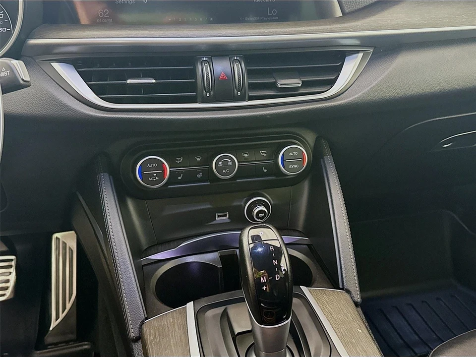 2018 Alfa Romeo Stelvio - Image 13 of 21