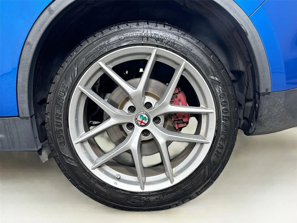 2018 Alfa Romeo Stelvio - Image 19 of 20