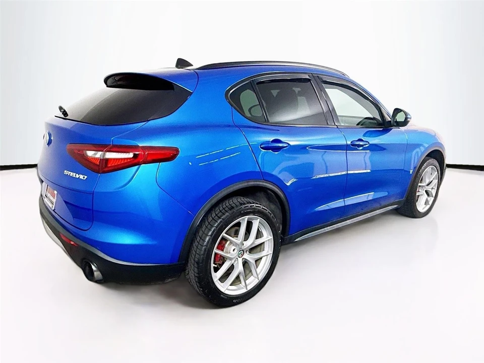 2018 Alfa Romeo Stelvio - Image 7 of 21