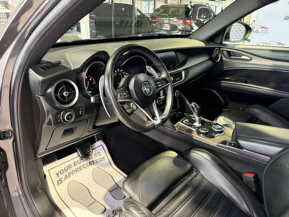 2018 Alfa Romeo Stelvio - Image 27 of 31