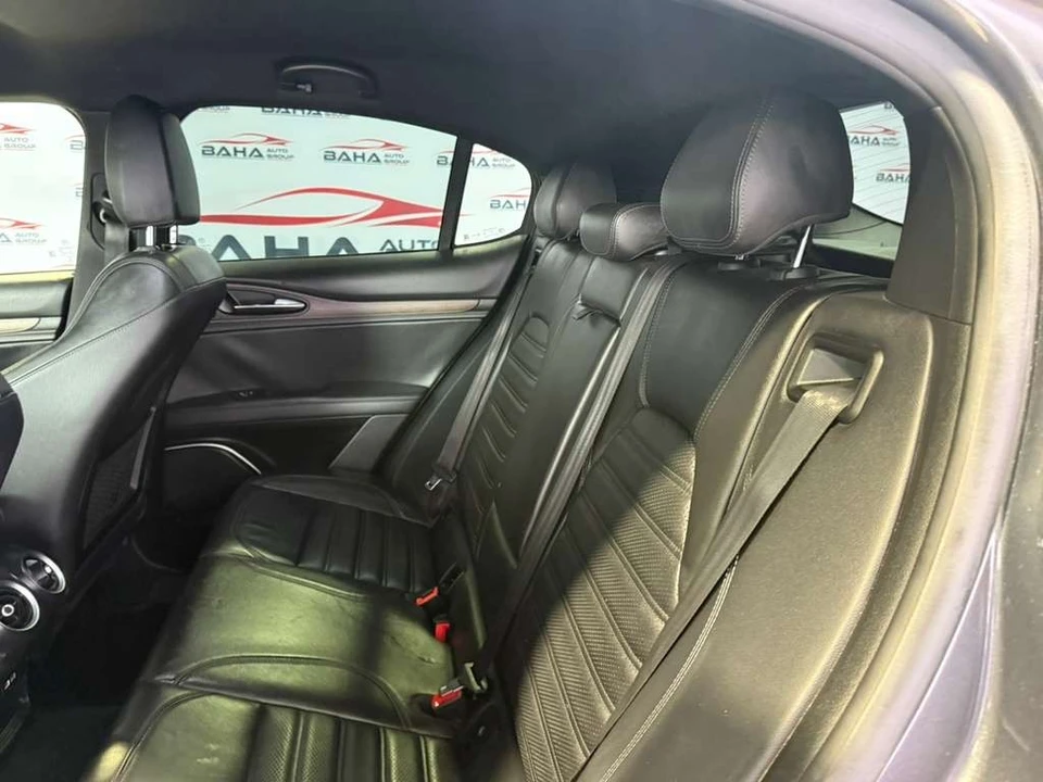 2018 Alfa Romeo Stelvio - Image 31 of 31