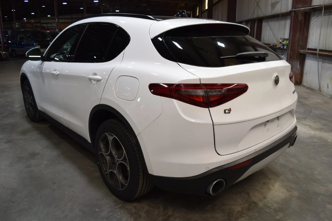 2018 Alfa Romeo Stelvio - Image 5 of 21