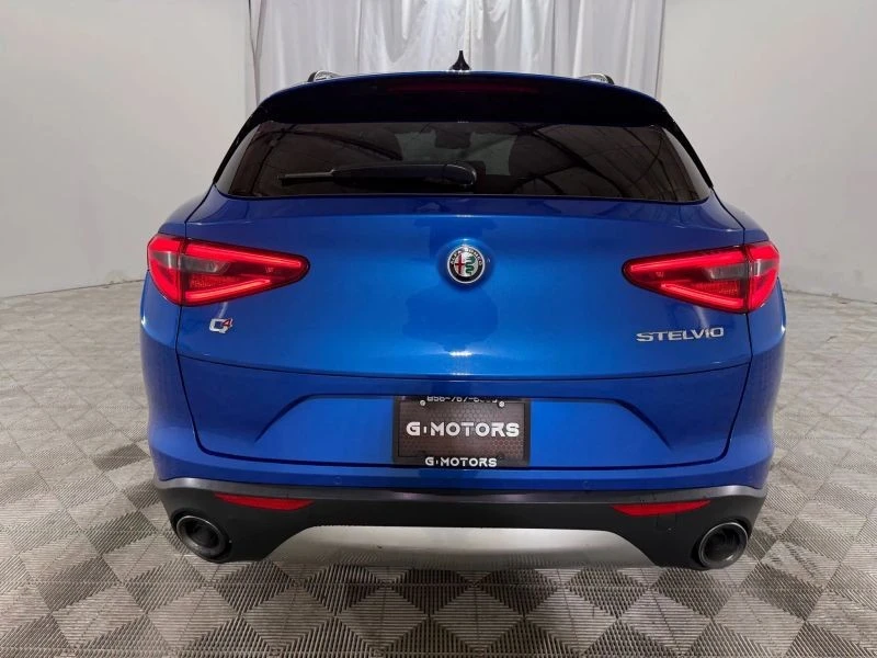 2018 Alfa Romeo Stelvio - Image 8 of 12