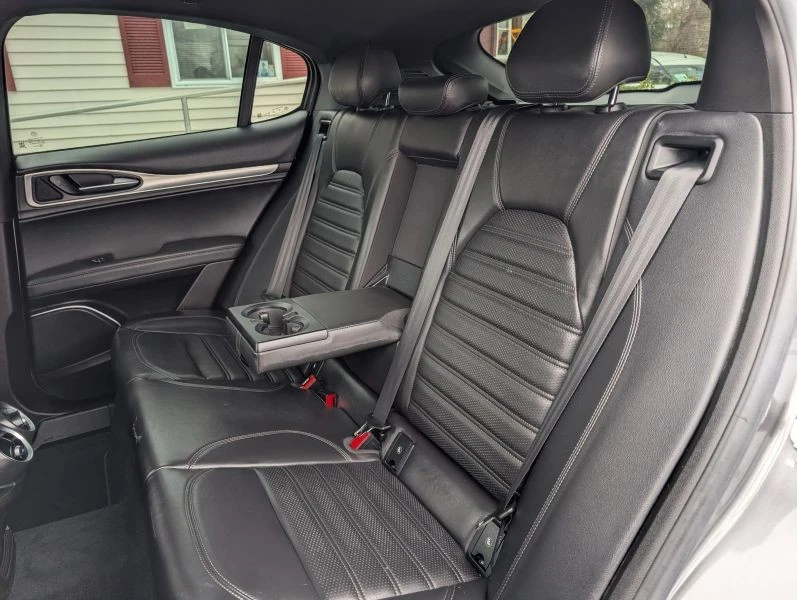 2018 Alfa Romeo Stelvio - Image 10 of 12