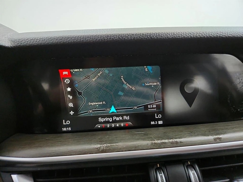 2018 Alfa Romeo Stelvio - Image 20 of 31
