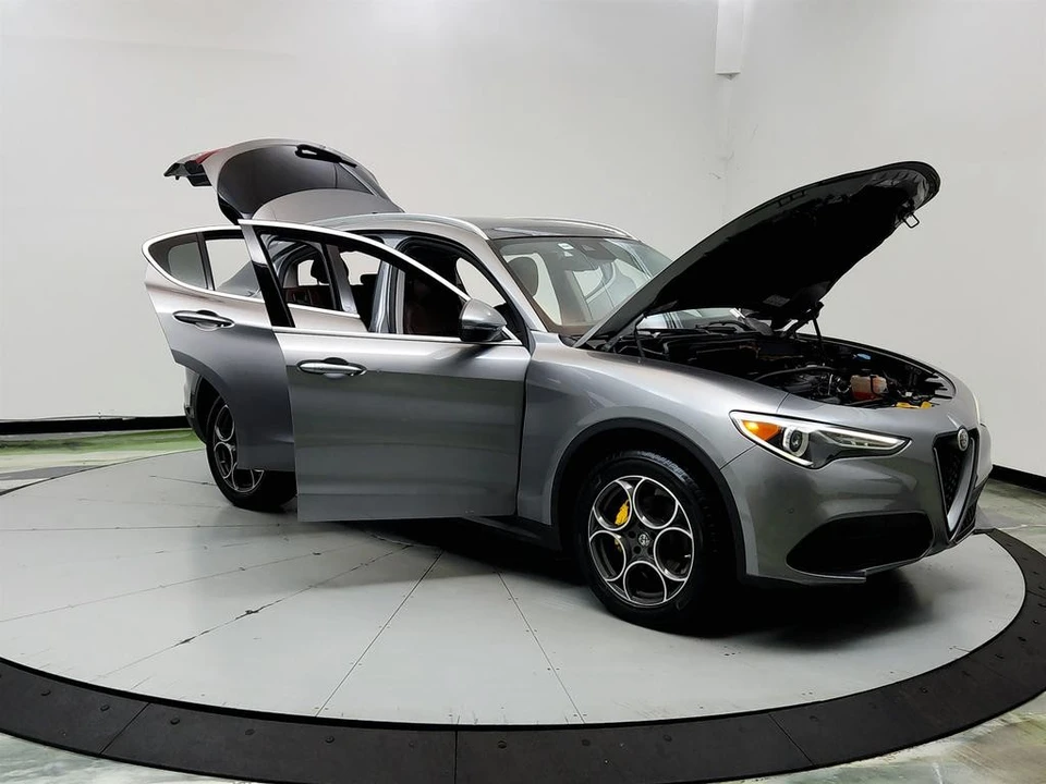 2018 Alfa Romeo Stelvio - Image 10 of 31