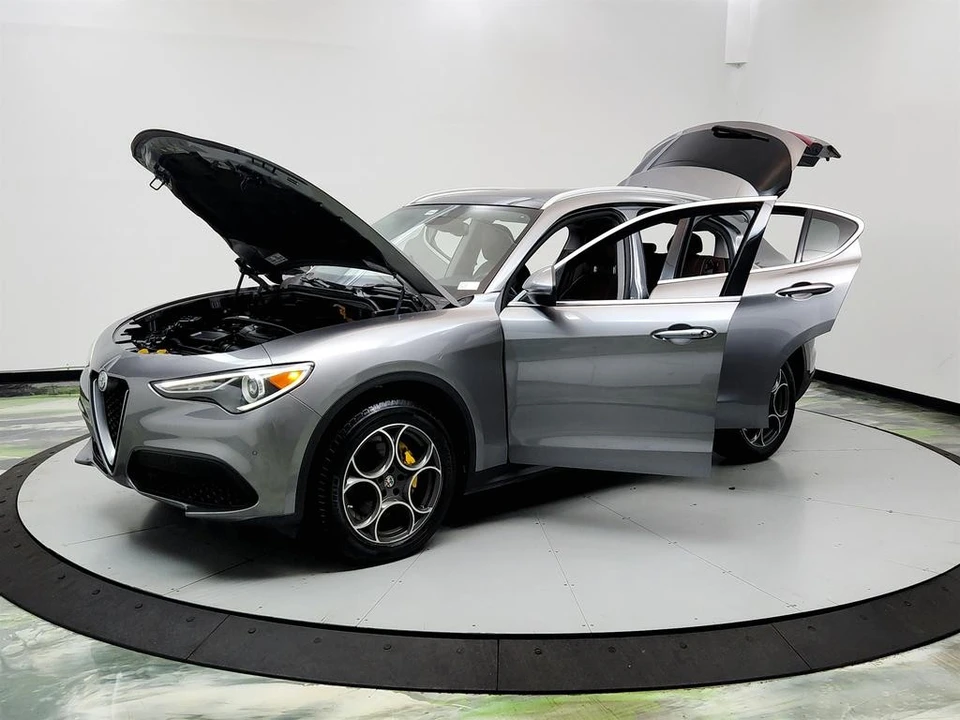 2018 Alfa Romeo Stelvio - Image 9 of 31