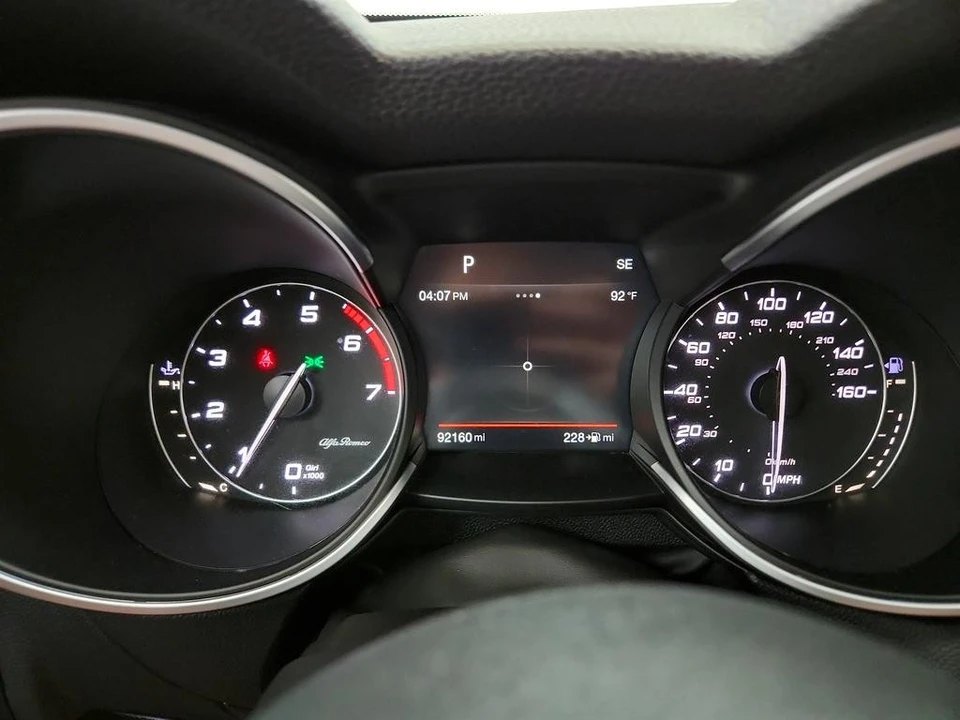 2018 Alfa Romeo Stelvio - Image 15 of 21