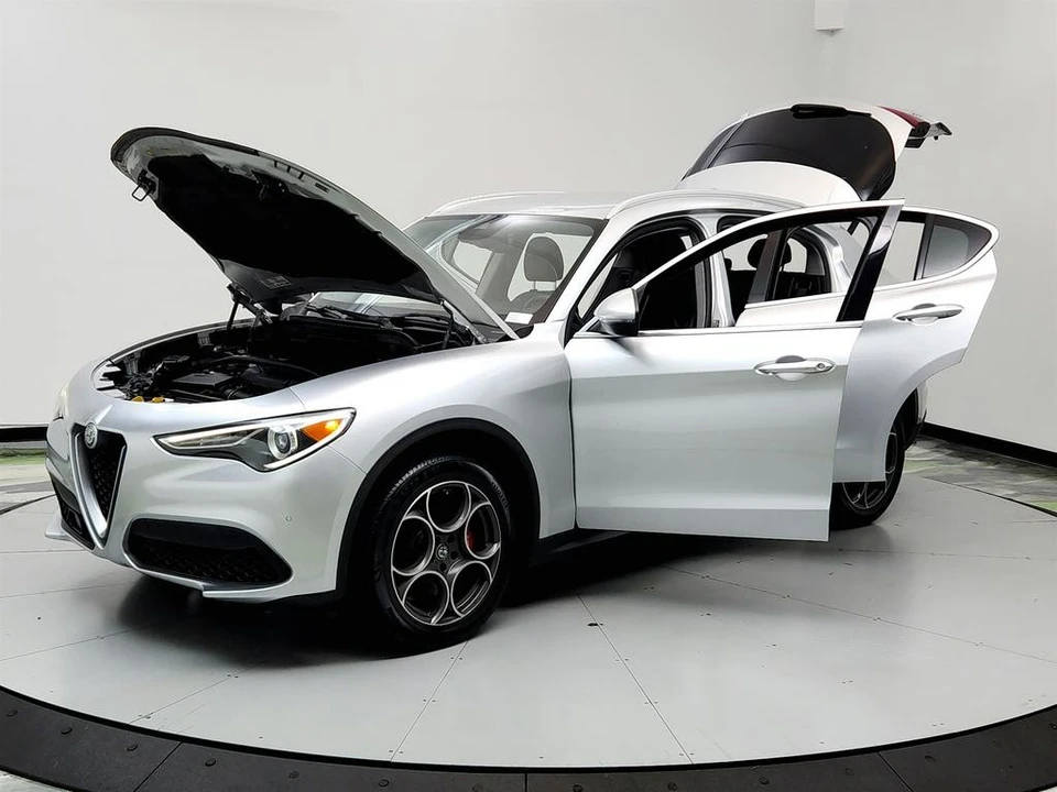 2018 Alfa Romeo Stelvio - Image 9 of 21