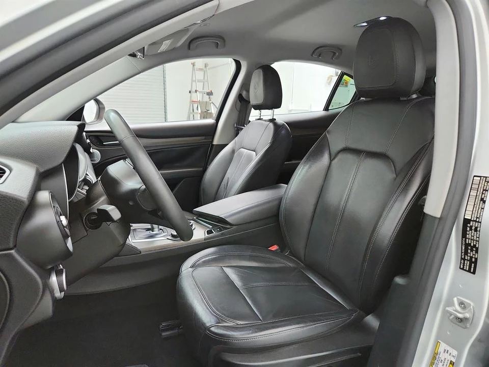 2018 Alfa Romeo Stelvio - Image 13 of 21