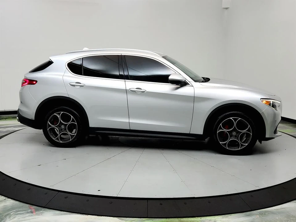 2018 Alfa Romeo Stelvio - Image 4 of 21