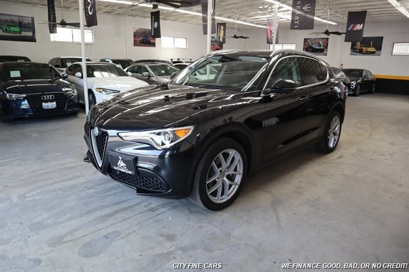 2018 Alfa Romeo Stelvio - Image 2 of 31