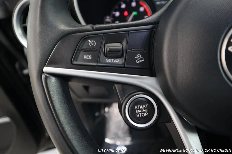 2018 Alfa Romeo Stelvio - Image 16 of 31