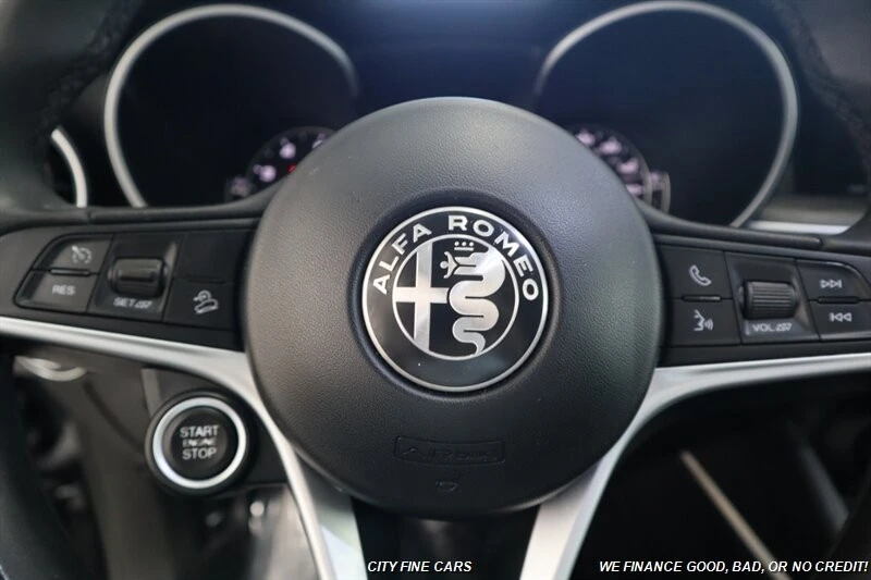 2018 Alfa Romeo Stelvio - Image 17 of 31
