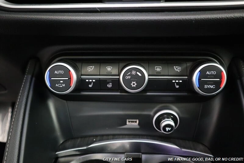 2018 Alfa Romeo Stelvio - Image 22 of 31