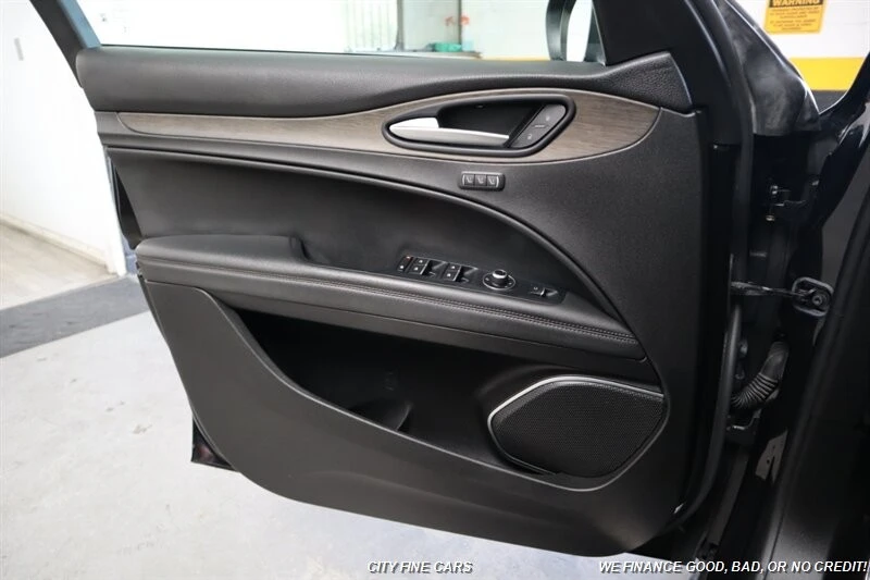 2018 Alfa Romeo Stelvio - Image 25 of 31
