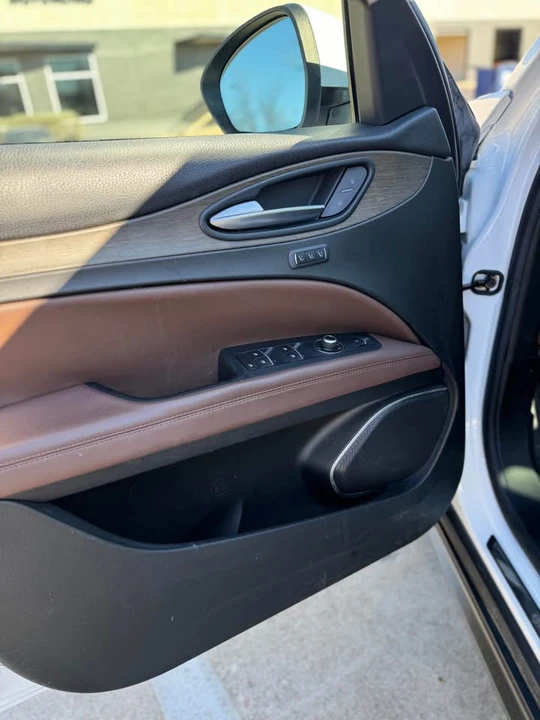 2018 Alfa Romeo Stelvio - Image 5 of 8