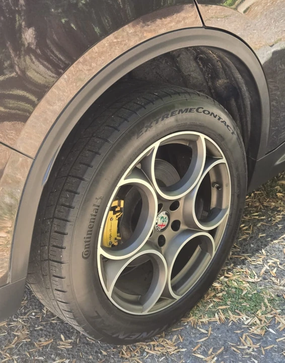 2018 Alfa Romeo Stelvio - Image 8 of 23