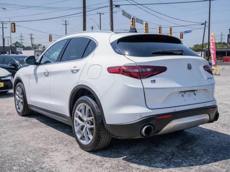 2018 Alfa Romeo Stelvio - Image 6 of 15