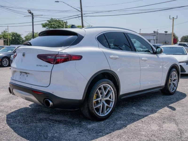 2018 Alfa Romeo Stelvio - Image 5 of 15