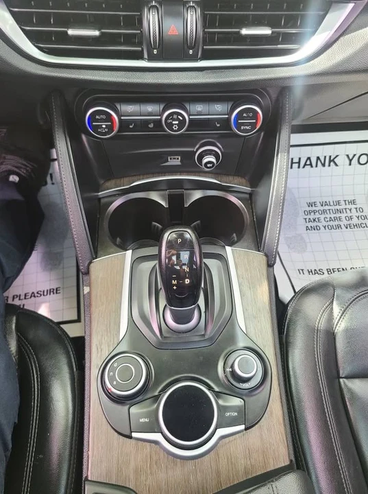 2018 Alfa Romeo Stelvio - Image 13 of 20