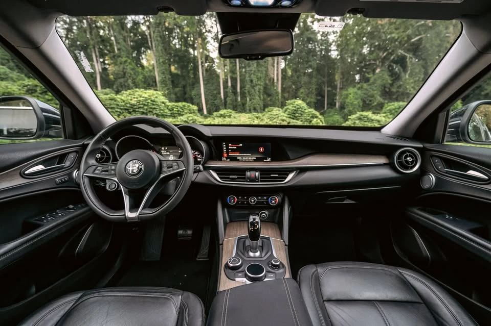 2018 Alfa Romeo Stelvio - Image 7 of 20