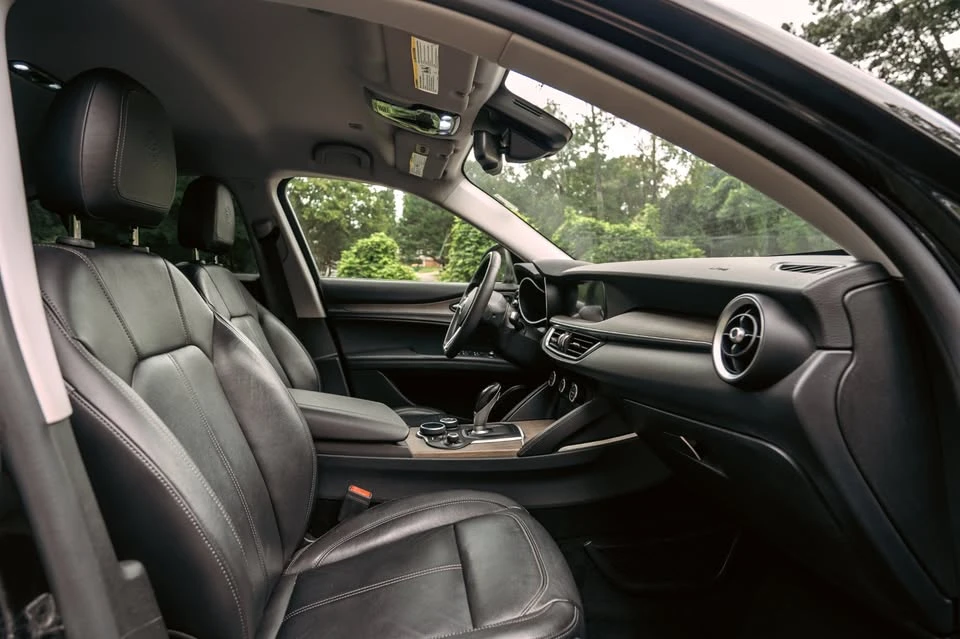 2018 Alfa Romeo Stelvio - Image 9 of 20