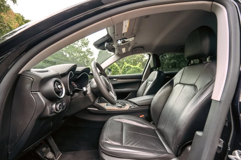 2018 Alfa Romeo Stelvio - Image 8 of 20