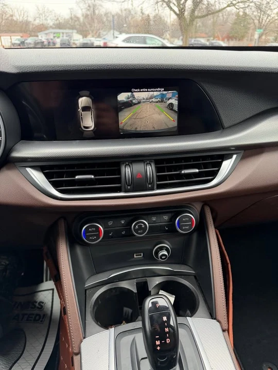2018 Alfa Romeo Stelvio - Image 10 of 10