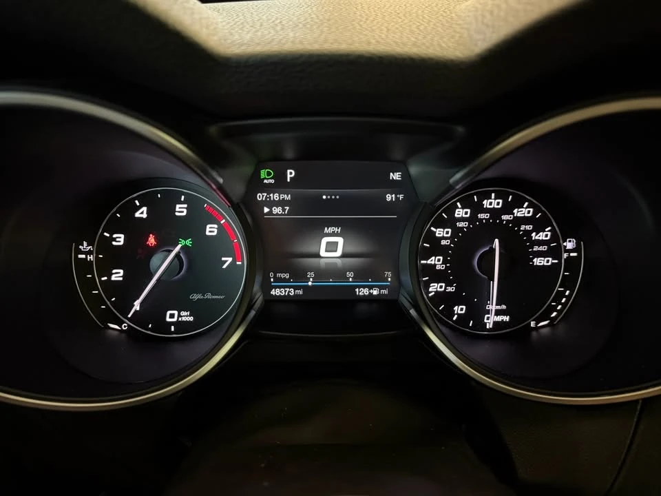 2018 Alfa Romeo Stelvio - Image 9 of 18